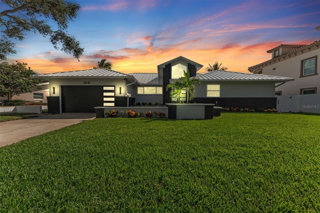 Image 1 of property listing at 2936 68TH AVENUE S, St Petersburg, FL 33712