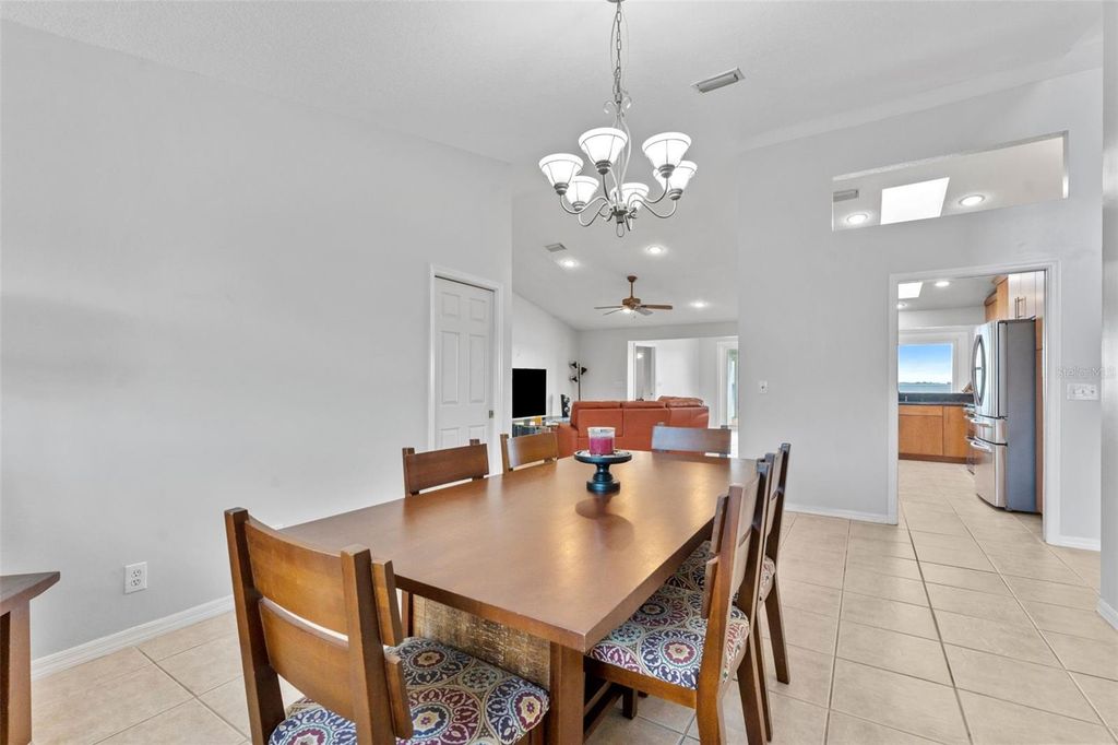 Image 17 of property listing at 2936 68TH AVENUE S, St Petersburg, FL 33712