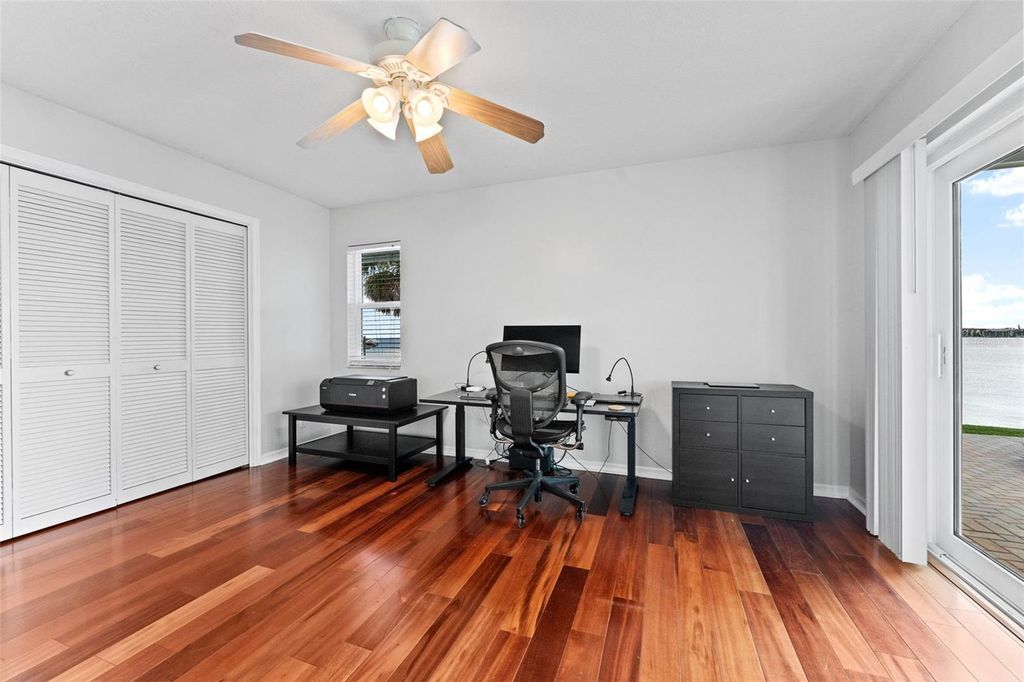 Image 30 of property listing at 2936 68TH AVENUE S, St Petersburg, FL 33712