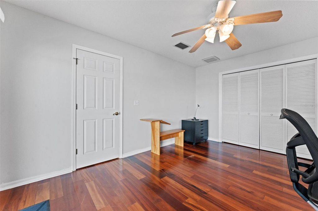 Image 32 of property listing at 2936 68TH AVENUE S, St Petersburg, FL 33712