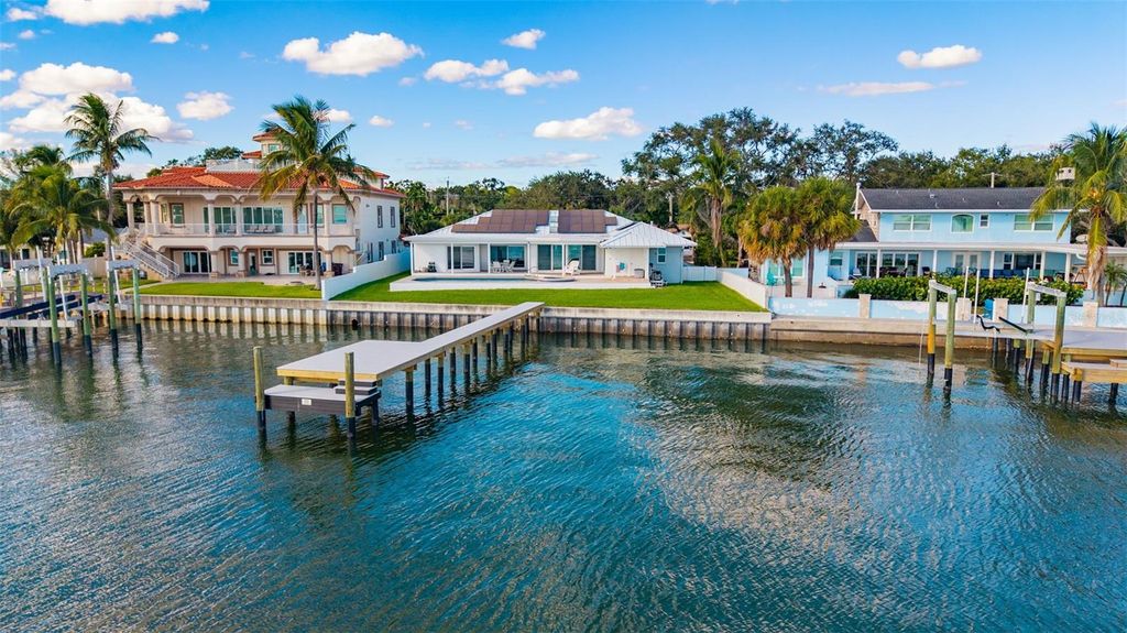 Image 46 of property listing at 2936 68TH AVENUE S, St Petersburg, FL 33712