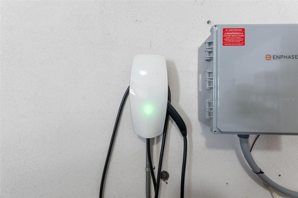 Image 50 of property listing at 2936 68TH AVENUE S, St Petersburg, FL 33712