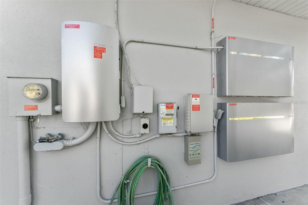 Image 51 of property listing at 2936 68TH AVENUE S, St Petersburg, FL 33712