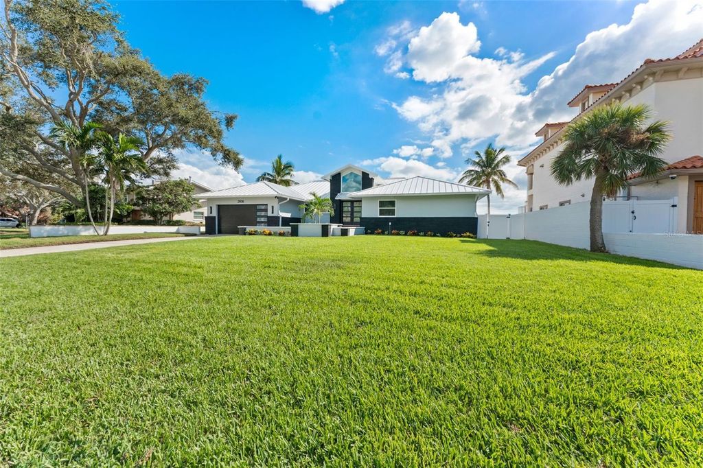 Image 53 of property listing at 2936 68TH AVENUE S, St Petersburg, FL 33712