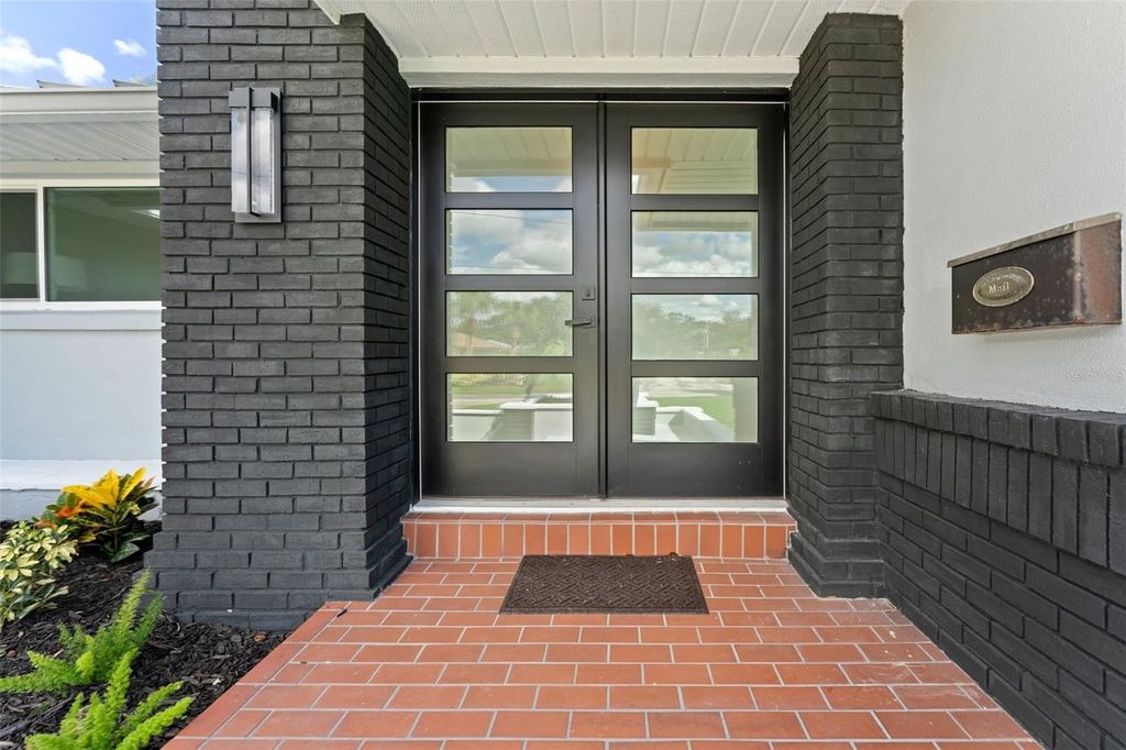 Image 57 of property listing at 2936 68TH AVENUE S, St Petersburg, FL 33712