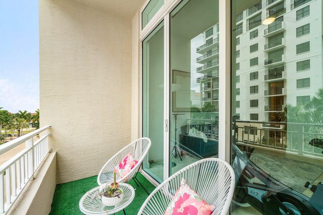 99 SE Mizner Boulevard 543, Boca Raton, FL 33432