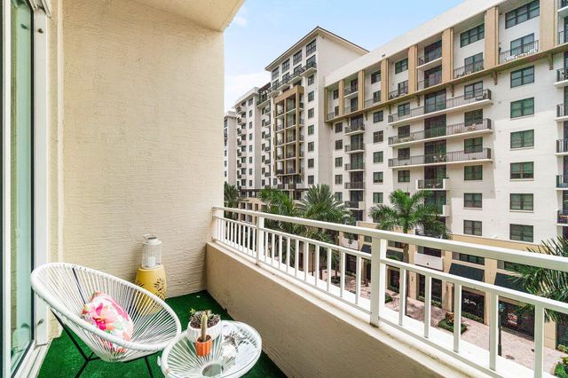 99 SE Mizner Boulevard 543, Boca Raton, FL 33432