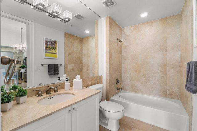 99 SE Mizner Boulevard 543, Boca Raton, FL 33432