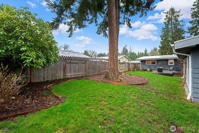 4902 NE 7th Place, Renton, WA 98059