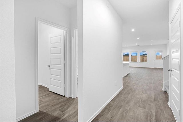 2028 Woodlark Way, Sealy, TX 77474
