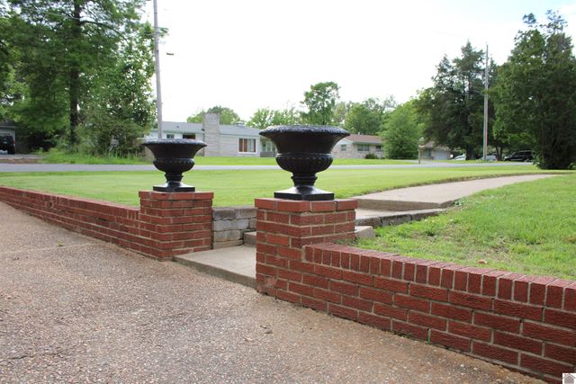 204 Pepper Lane, Paducah, KY 42001