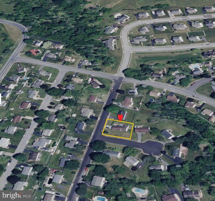 Image 16 of property listing at 1 ASPEN CT, Douglassville, PA 19518