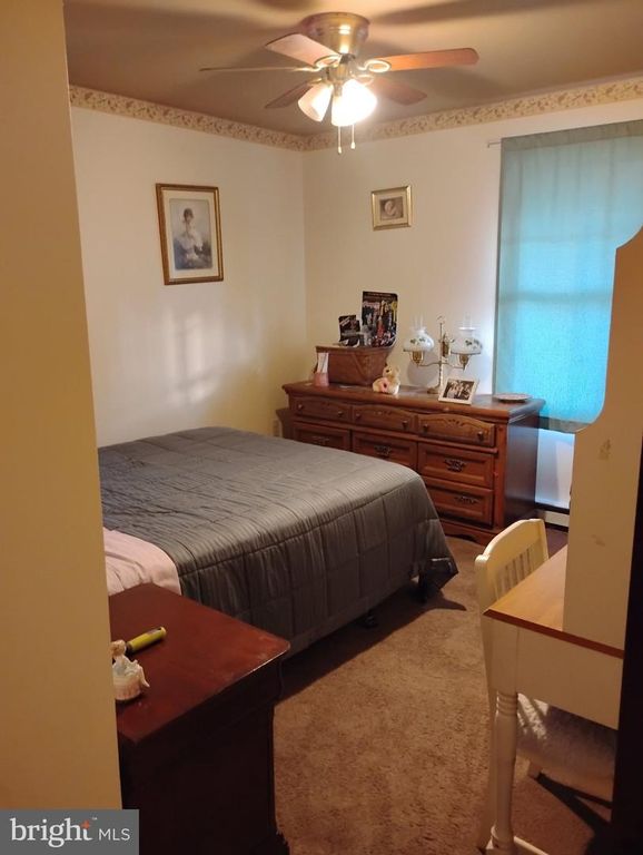 Image 5 of property listing at 1 ASPEN CT, Douglassville, PA 19518
