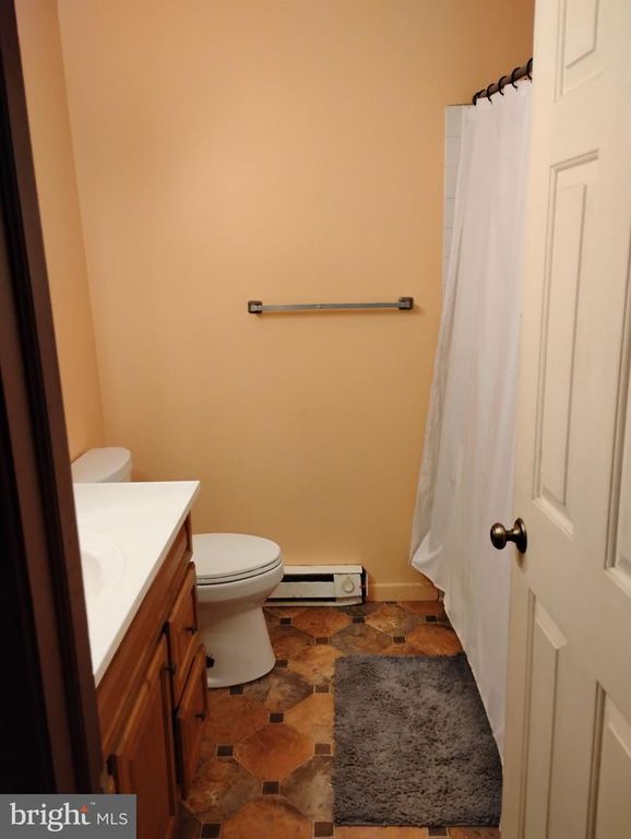 Image 9 of property listing at 1 ASPEN CT, Douglassville, PA 19518