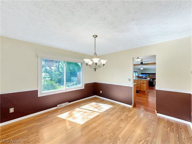 4788 Lindsey Lane, Richmond Heights, OH 44143