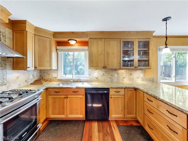 4788 Lindsey Lane, Richmond Heights, OH 44143