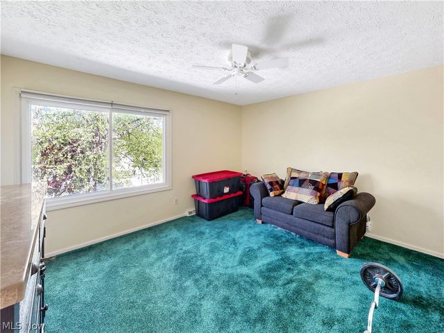 4788 Lindsey Lane, Richmond Heights, OH 44143