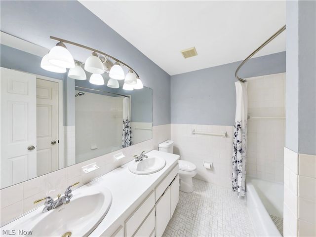 4788 Lindsey Lane, Richmond Heights, OH 44143