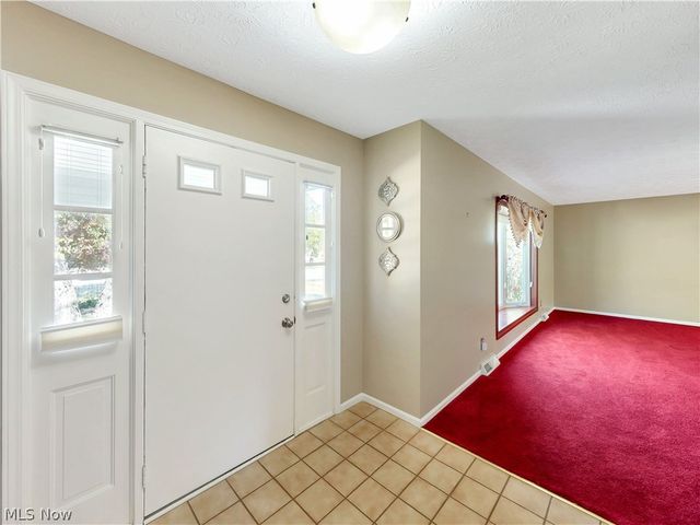 4788 Lindsey Lane, Richmond Heights, OH 44143