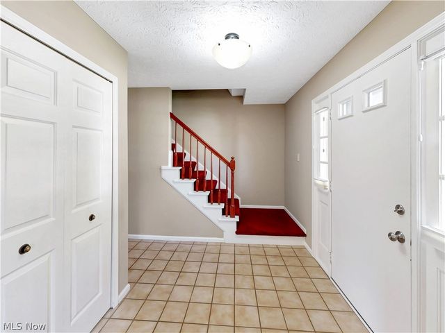 4788 Lindsey Lane, Richmond Heights, OH 44143