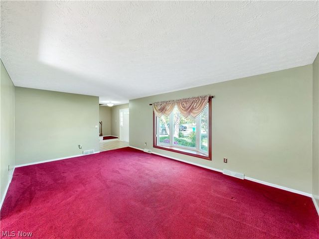 4788 Lindsey Lane, Richmond Heights, OH 44143