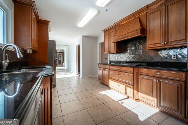 3926 Clubland Drive, Marietta, GA 30068