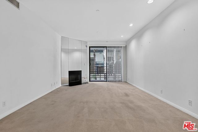 12000 Goshen Avenue 103, Los Angeles, CA 90049