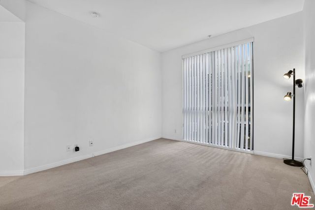 12000 Goshen Avenue 103, Los Angeles, CA 90049