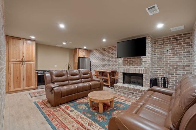 1133 Show Horse Way, Laurel Hill, FL 32567