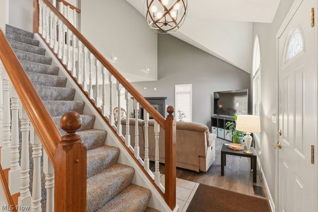 2104 Van Oaks Drive, Twinsburg, OH 44087