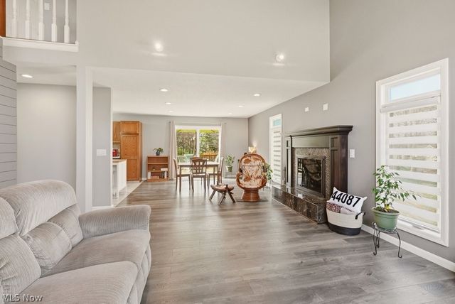 2104 Van Oaks Drive, Twinsburg, OH 44087