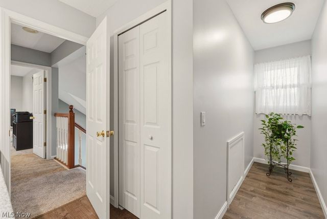 2104 Van Oaks Drive, Twinsburg, OH 44087