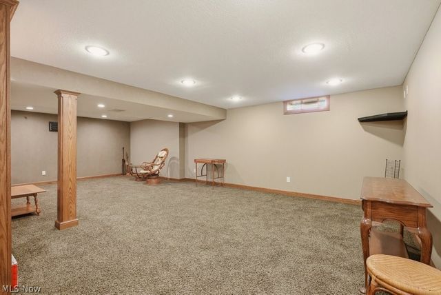 2104 Van Oaks Drive, Twinsburg, OH 44087