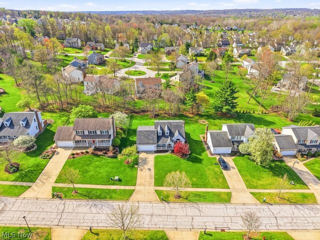 2104 Van Oaks Drive, Twinsburg, OH 44087