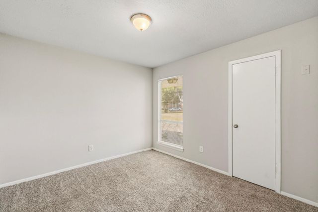10107 Willmont Road, La Porte, TX 77571