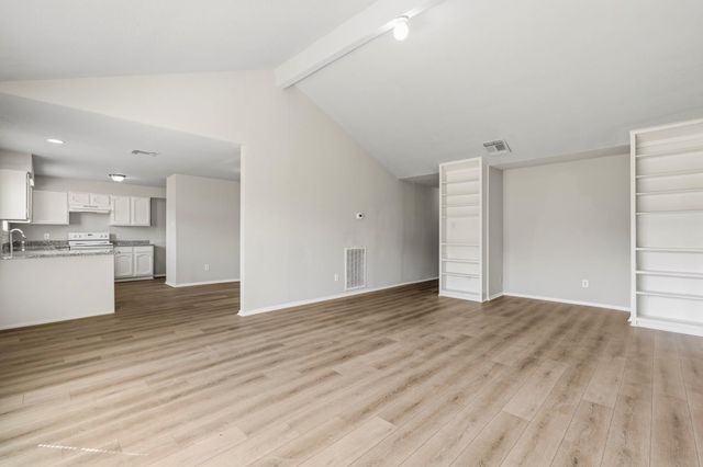 10107 Willmont Road, La Porte, TX 77571