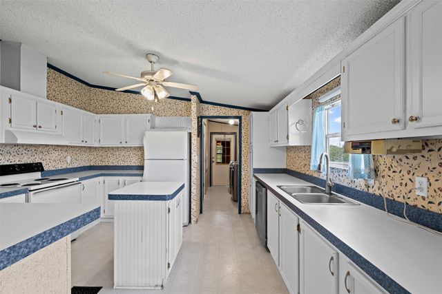 3416 Happy Meadows Drive, Alvarado, TX 76009