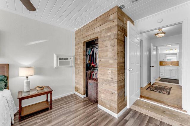 703 N Pierce ST, Burnet, TX 78611