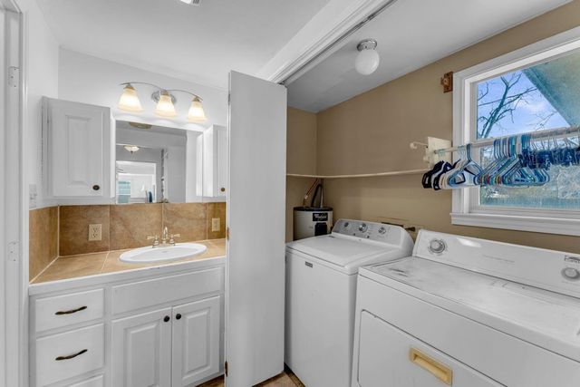 703 N Pierce ST, Burnet, TX 78611