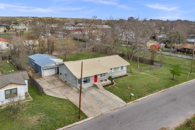 703 N Pierce ST, Burnet, TX 78611