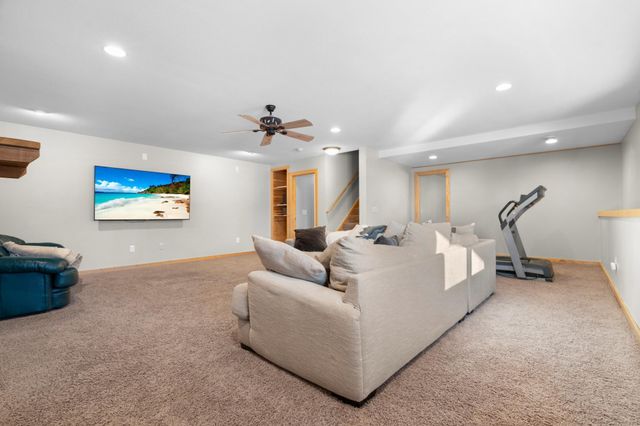 1111 Blossom Boulevard NW, Isanti, MN 55040