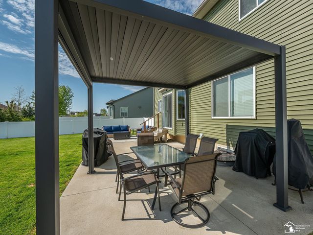 336 White Owl Lane, Dundee, MI 48131