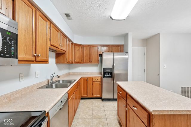 7171 Long Boat Drive, Indianapolis, IN 46250