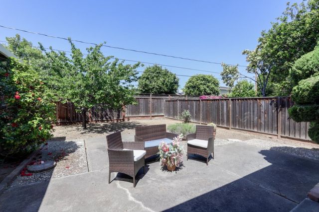 1055 Mitchell Court, Campbell, CA 95128