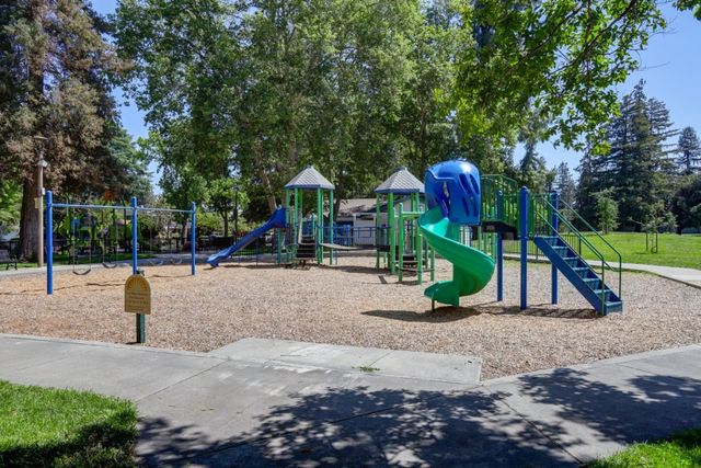 1055 Mitchell Court, Campbell, CA 95128