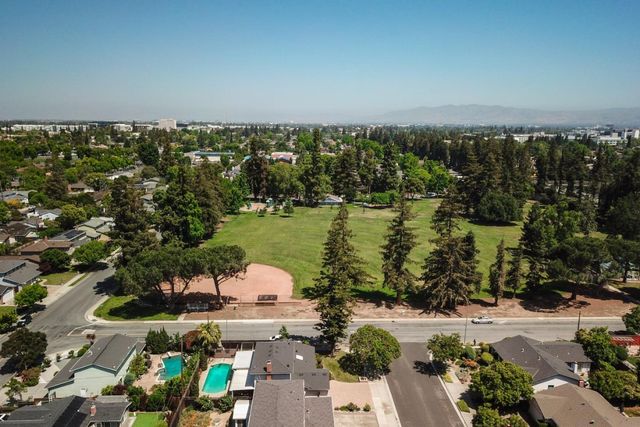 1055 Mitchell Court, Campbell, CA 95128