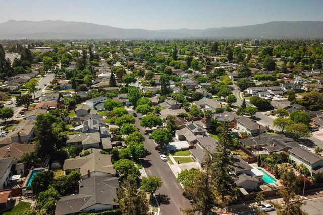 1055 Mitchell Court, Campbell, CA 95128