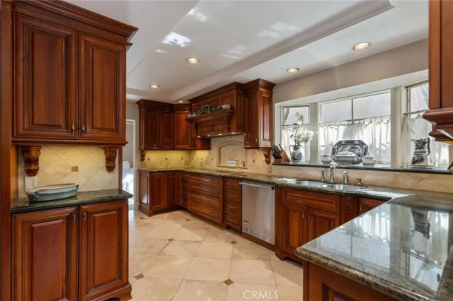 4420 Myrtle Avenue, Long Beach, CA 90807