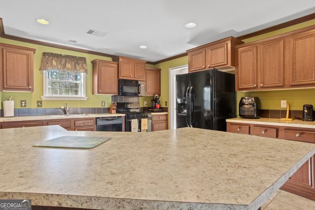 150 Forest Hill Drive, Eatonton, GA 31024