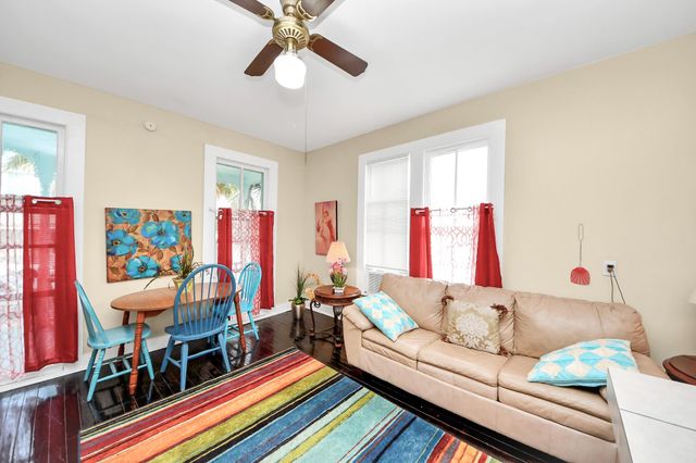 1528 Church Street, Galveston, TX 77550